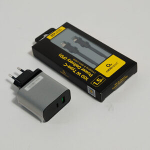 USB-C charger set (cable + power brick)