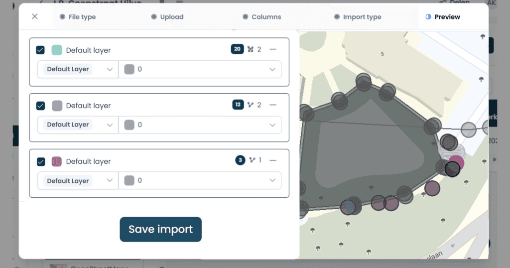 Paso de selección de capas en el UNI-Cloud Import Assistant con vista previa del mapa